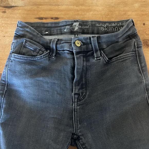 7 For All Mankind High Waist Ankle Skinny Jean. - Picture 5 of 6